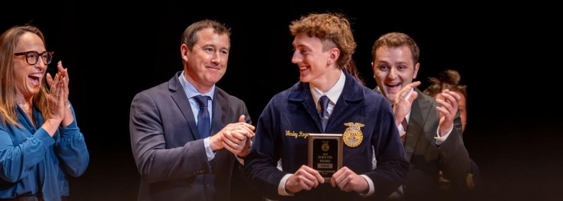 Student winning Star Award